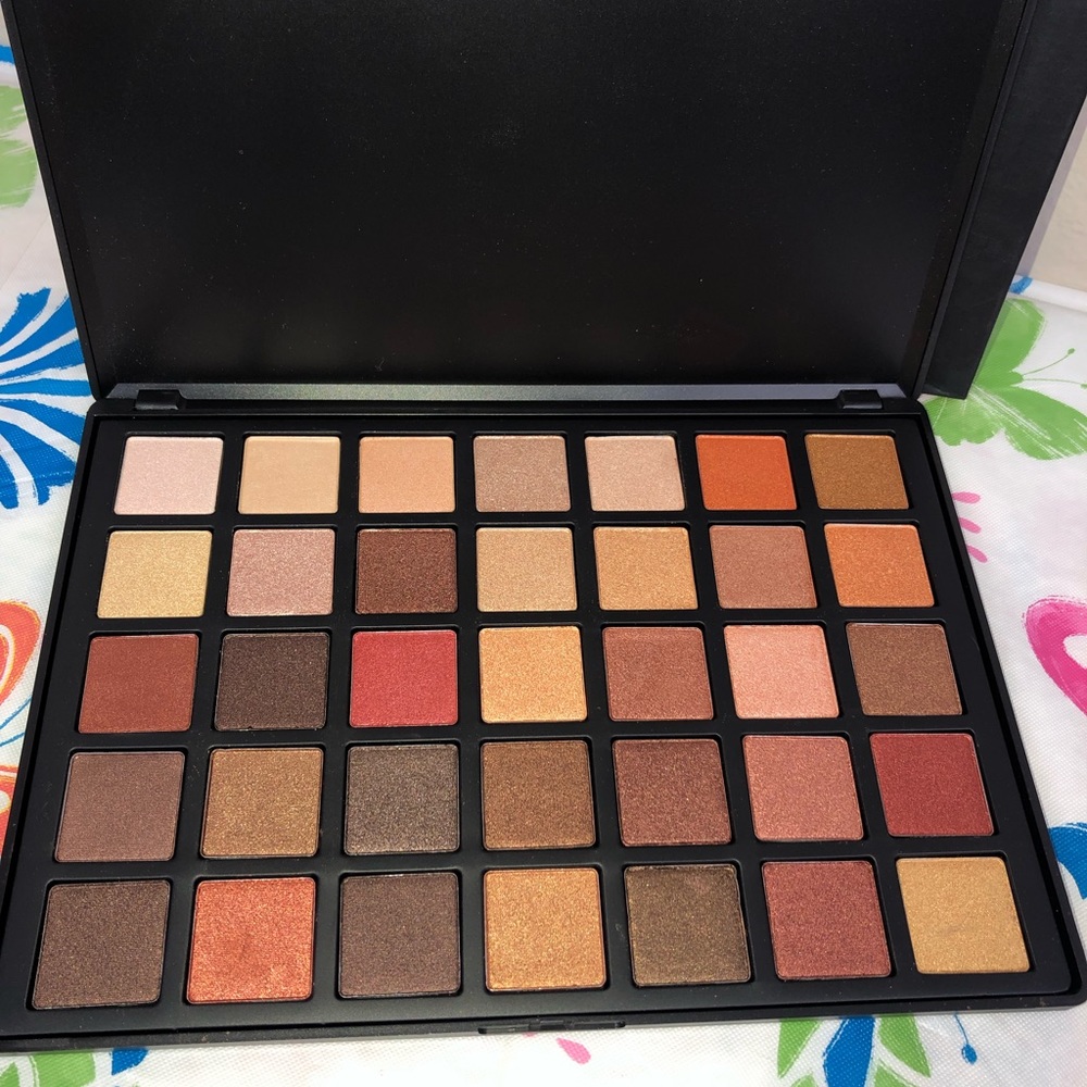 Beauty Creations 35 Pro Eyeshadow Palette
